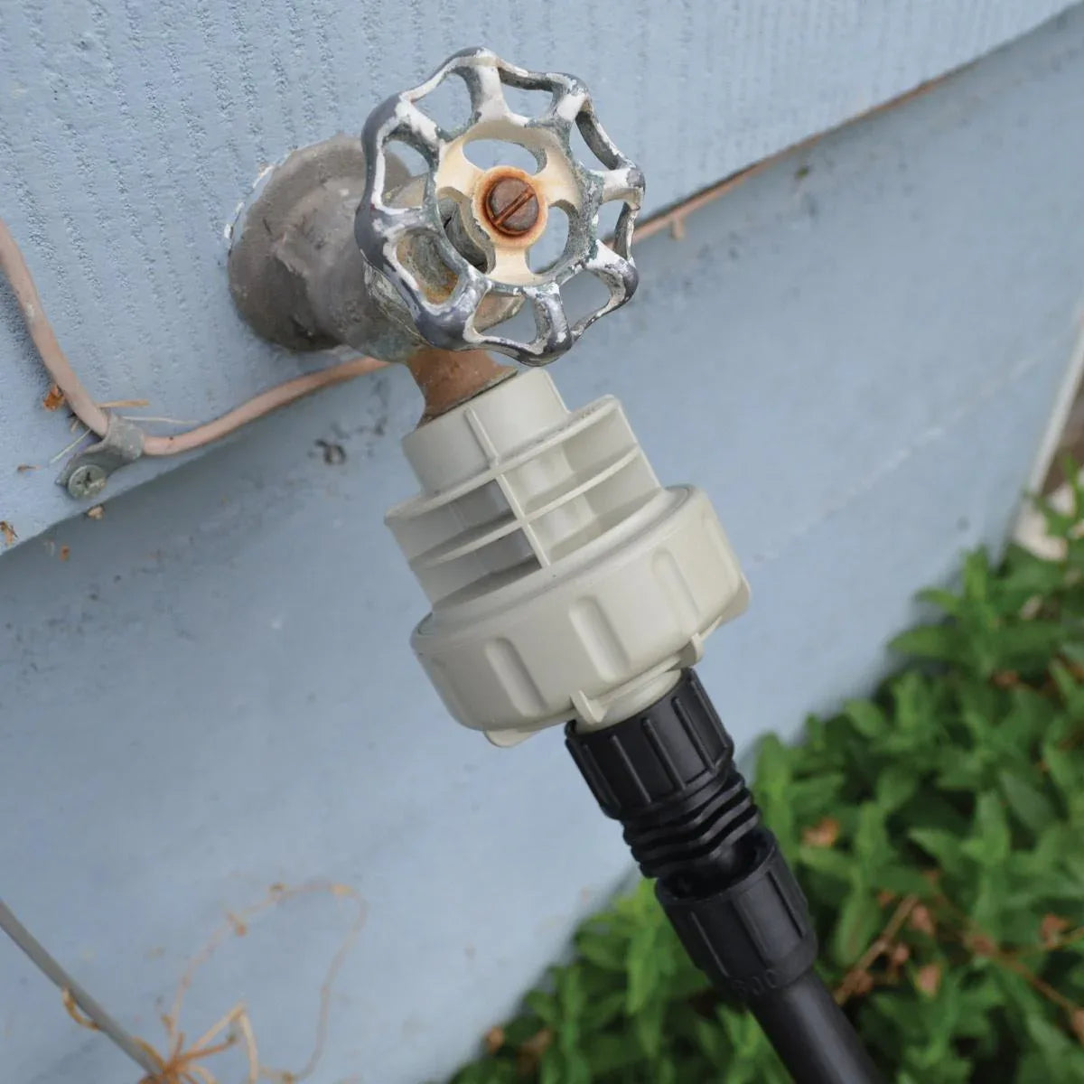Blumat Pressure Reducer 7.5psi 3/4" MHT output - Midwest Grow LLC