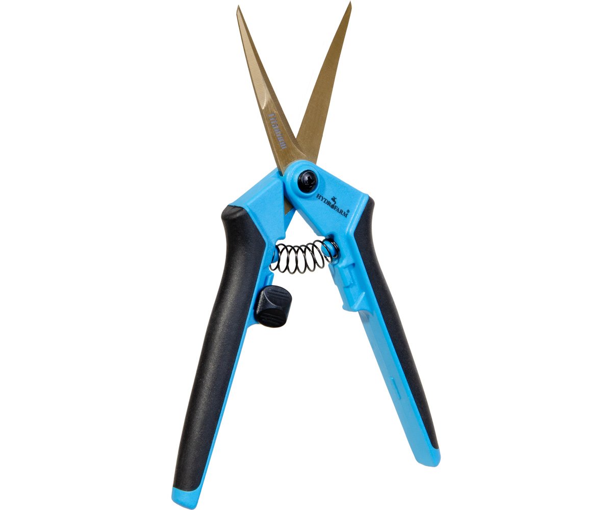 Precision Curved Lightweight Titanium Pruner