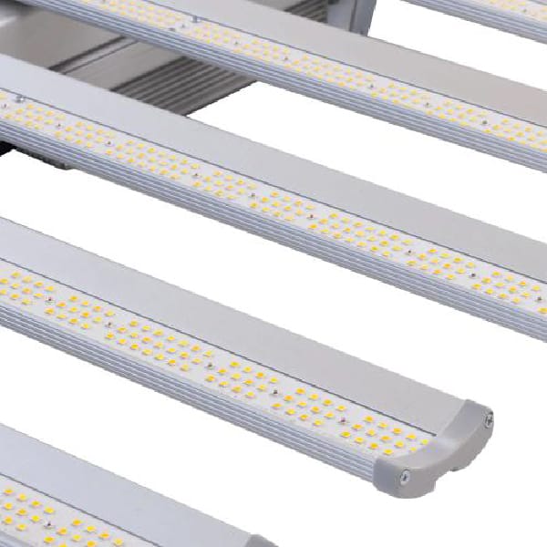 Astrica 650W X Bar Pro LED