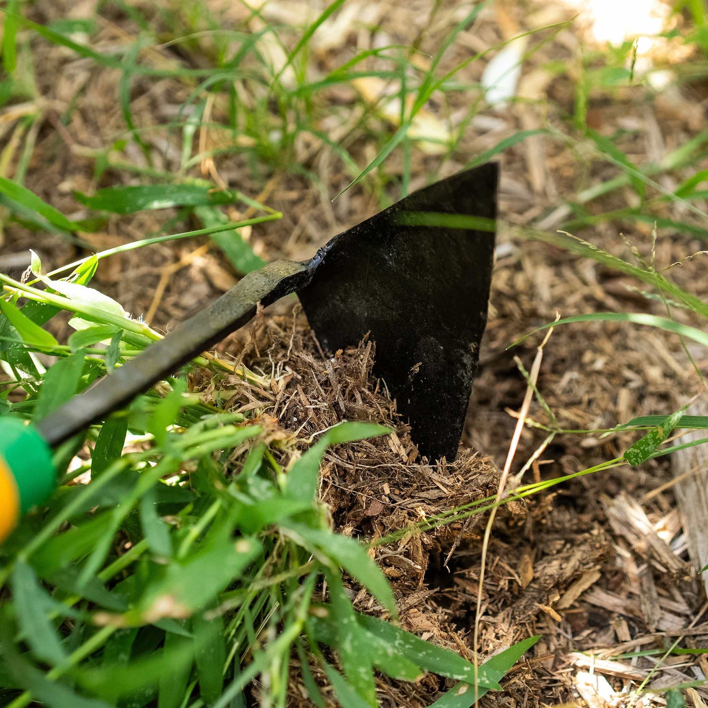 EZ-Digger Garden Tool Short Handle | 7 inch Blade - Midwest Grow LLC